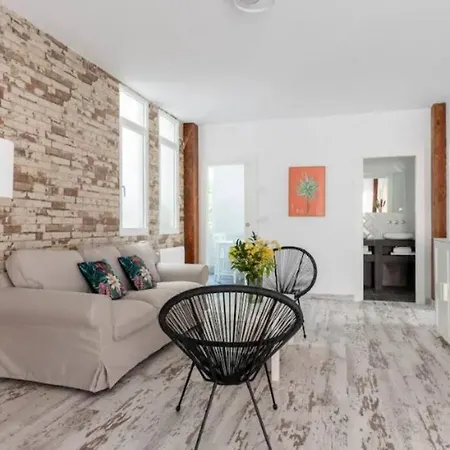 Itinere Suit 8 Apartman *